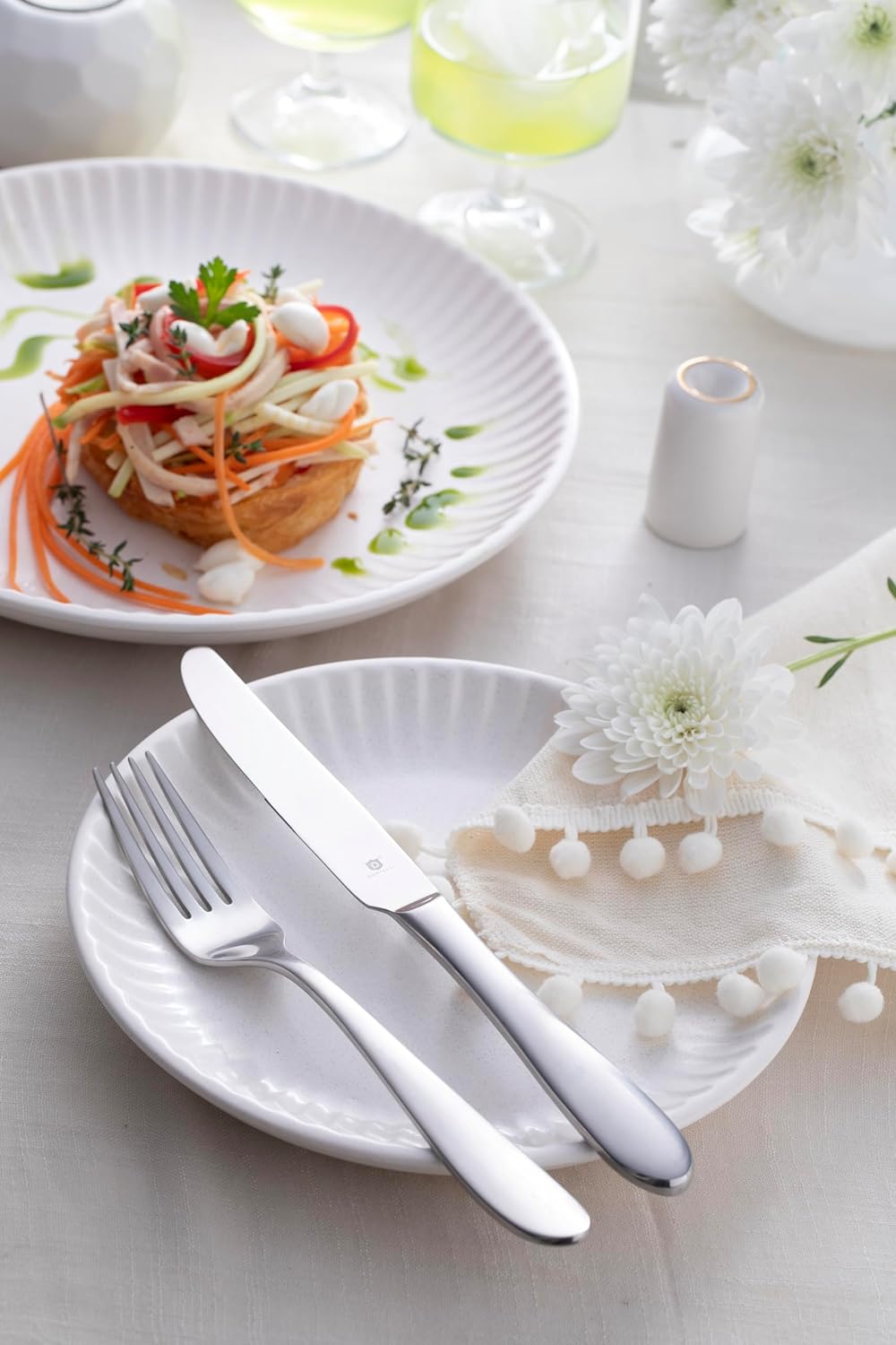 Matte Silverware Set, 18/10 Stainless Steel Satin Flatware, Modern Brushed Finish Cutlery, Dishwasher Safe & Durable, Built to Last (40-Piece, Razzoli)