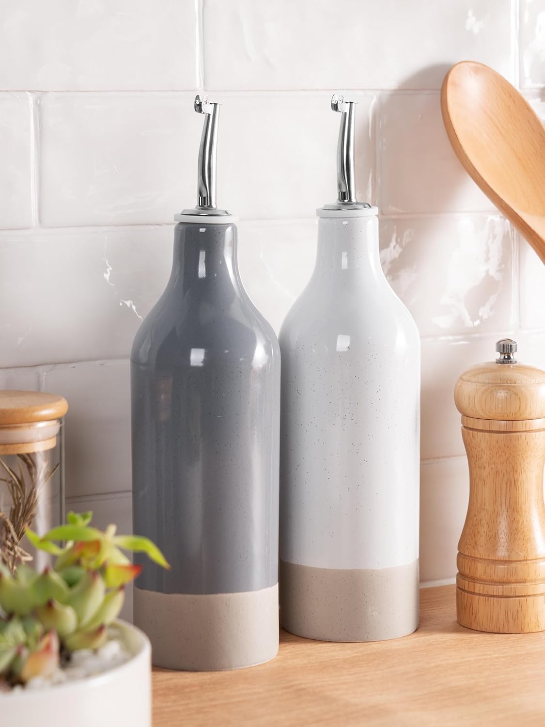 famiware Milkyway 16oz Ceramic Olive Oil Dispenser Bottle, Olive Oil and Vinegar Dispenser Bottle Set of 2 with Stainless Steel Pourers, Suitable for Storage Vinegar, Liquids, Light Gray and Dark Gray