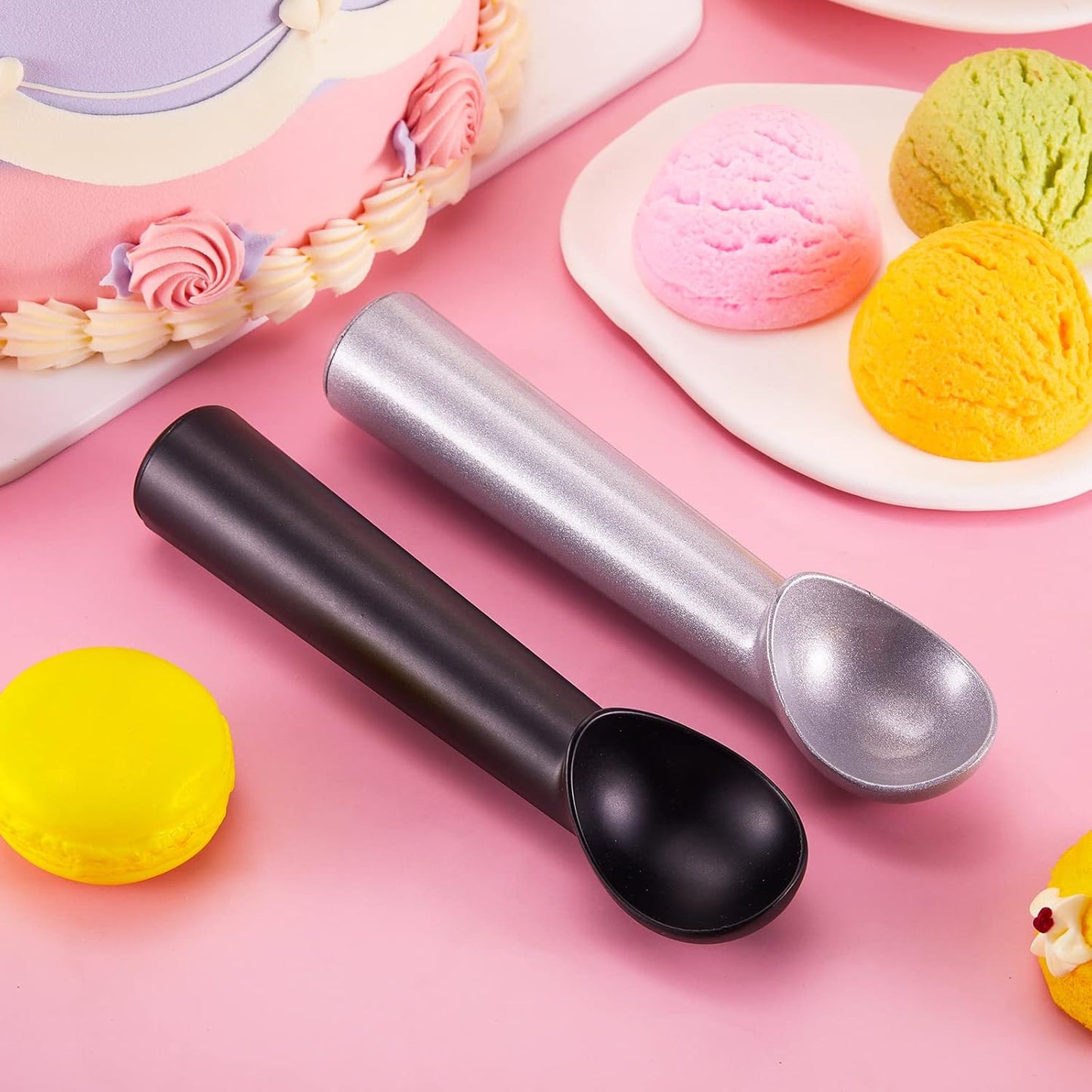 Gejoy 16 Pcs Ice Cream Scoop 7 Inch Nonstick Anti Freeze Ice Cream Scooper Aluminum Design Dessert Spoon for Gelatos Frozen Yogurt Fruit Sundaes Sorbet Almond Cookie Dough (Black and Silver)