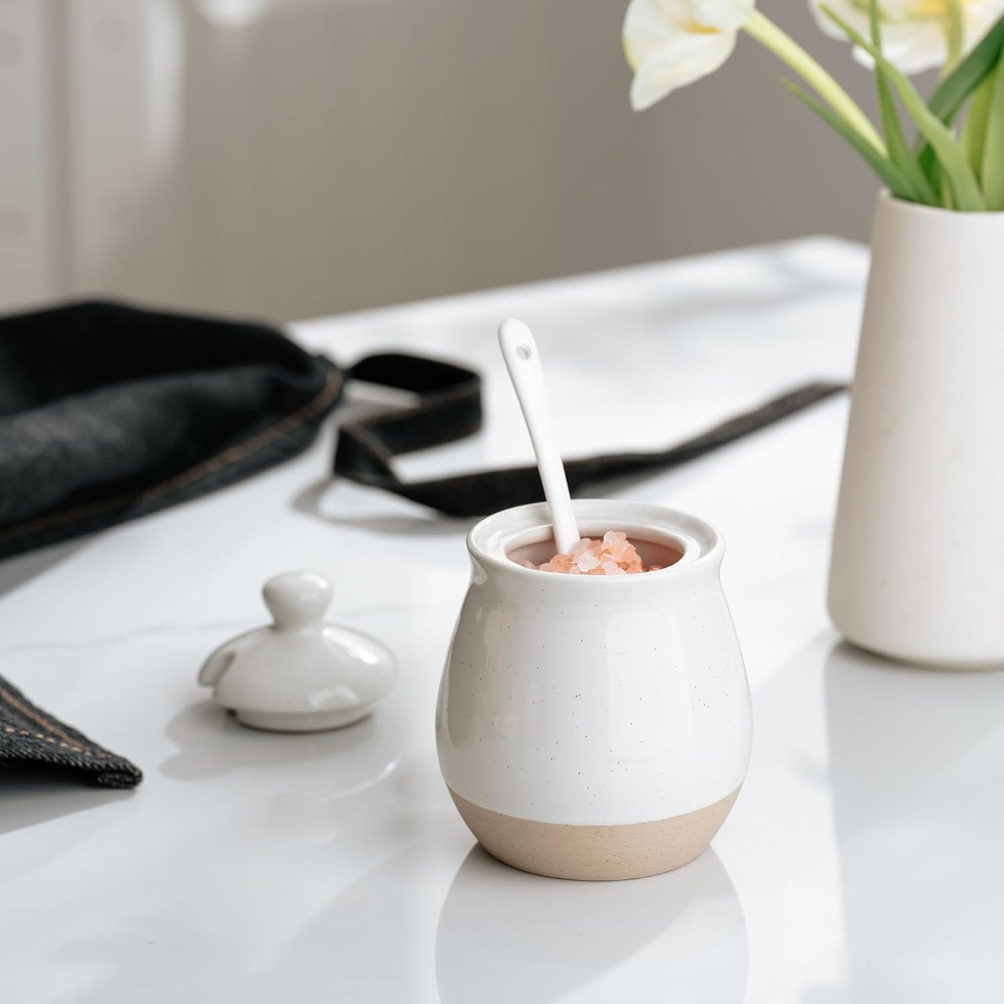 famiware Milkyway Sugar Bowl with Lid and Spoon, 10oz Ceramic Sugar Jar/Pot/Dispenser for Salt, Condiments, Spice, Seasonings, Sugar Container for Coffee Bar, Home, Kitchen, and Countertop, White