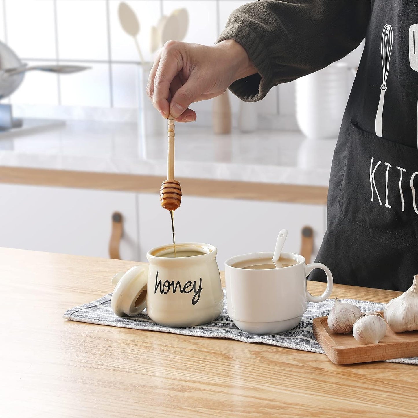 Honey Jar with Dipper and Lid, Ceramic Honey Pot 12oz, Beige