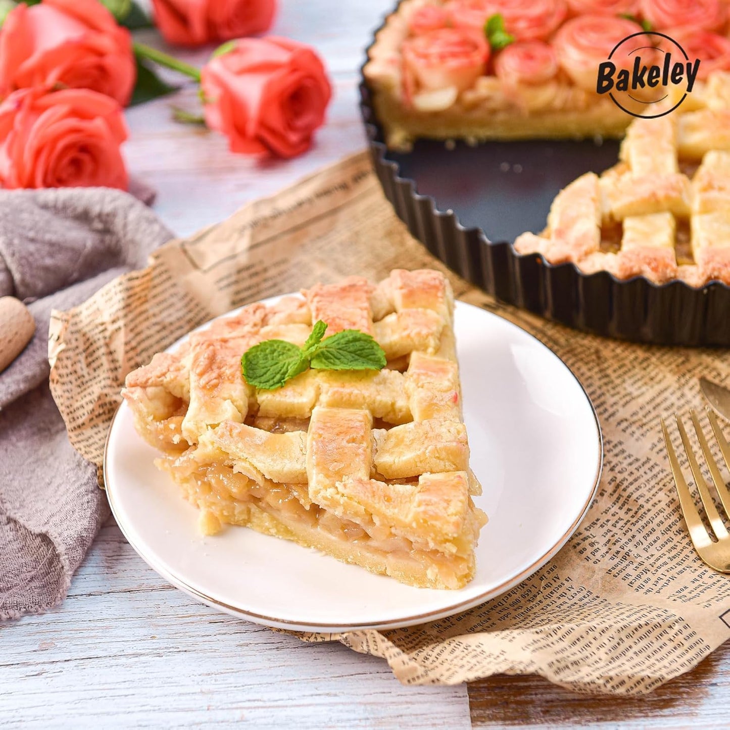 10-Inch Round Tart Pan with Loose Removable Bottom, Non-Stick Carbon Steel Quiche Pan for Oven Baking (Black)