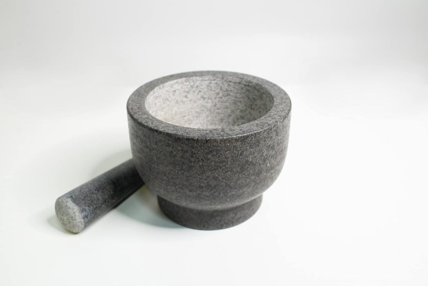 Cilio by Frieling Goliath Natural Granite Mortar and Pestle Set, Grinder for Spices and Seeds, 5 Inches Tall