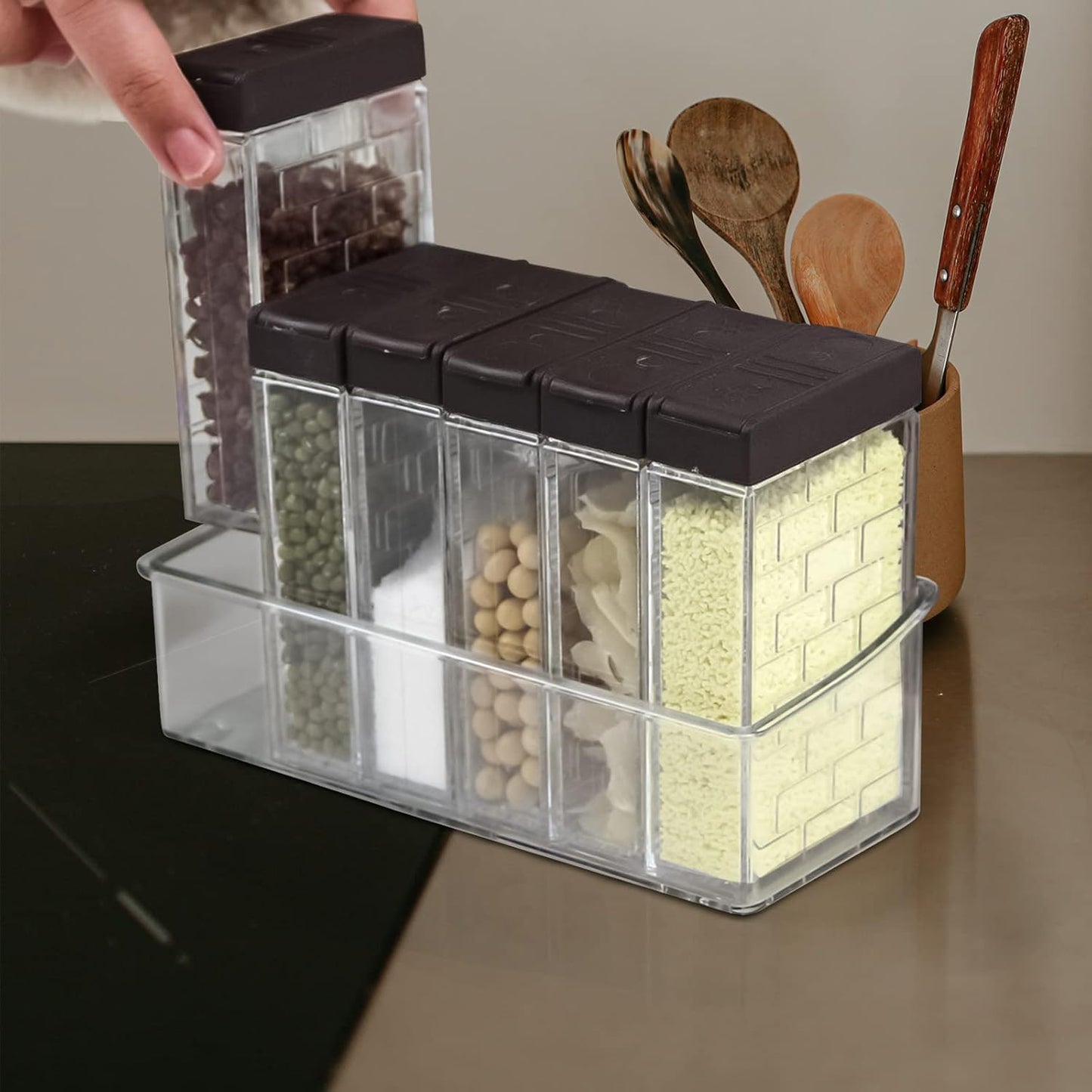 6 Pcs Spice Shaker Jars, Salt and Pepper Shakers, Plastic Spice Dispenser, Salt Shakers, Seasoning Shaker Box, Condiment Set, spice containers (Brown)