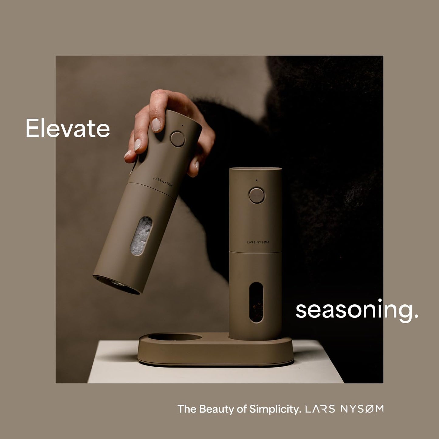 LARS NYSØM Electric Salt and Pepper Grinder Set, USB Rechargeable, Automatic Salt and Pepper Mills, Spice Shakers Refillable with LED Light, Adjustable Coarseness, Ceramic Grinder (Ash Gray)