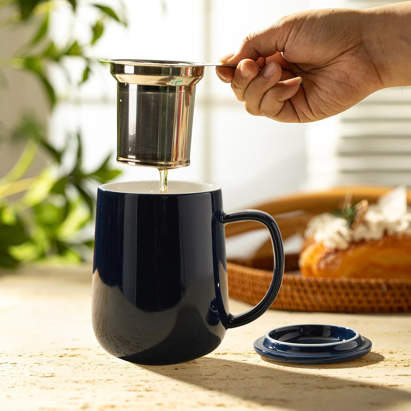 Sweese 20oz Porcelain Teacup with Infuser and Lid, Large Tea Mug for Loose Tea - Microwave and Dishwasher Safe, Insulated, Modern Design for Tea Lovers