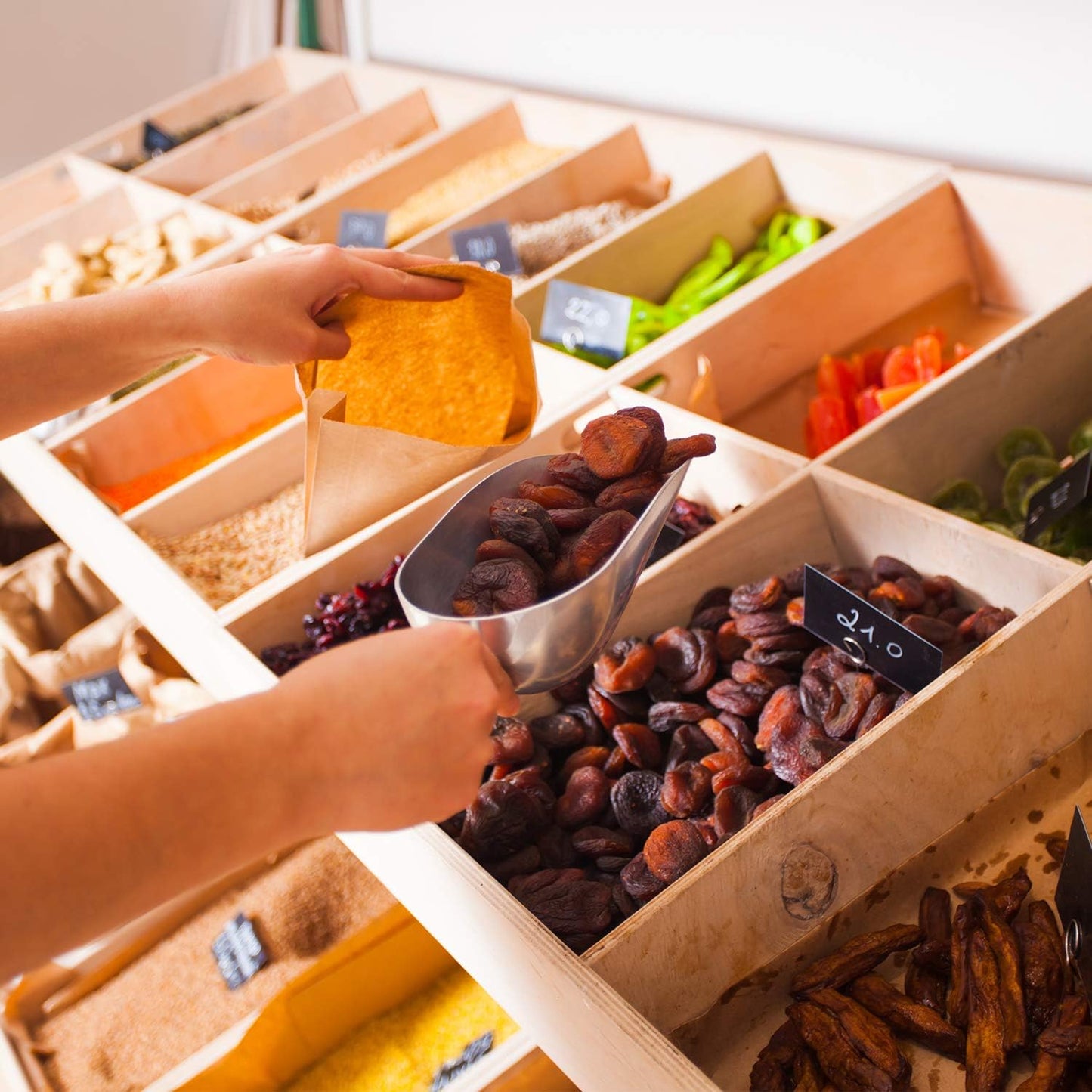 Cast Aluminum Utility Scoop - 12 oz. - Round Bottom, ice scoop For Multi-Purpose Use, With Finger Groove Handle (Hand Wash Only) (12 oz.)