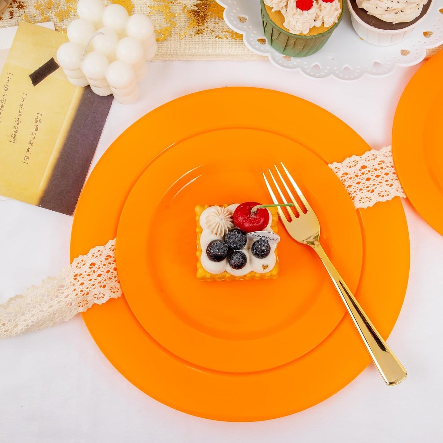 FLOWERCAT 60PCS Orange Plates - Heavy Duty Orange Plastic Plates Disposable for Halloween & Thanksgiving Party - Serve 30 Guests 10.25inch and 7.5inch