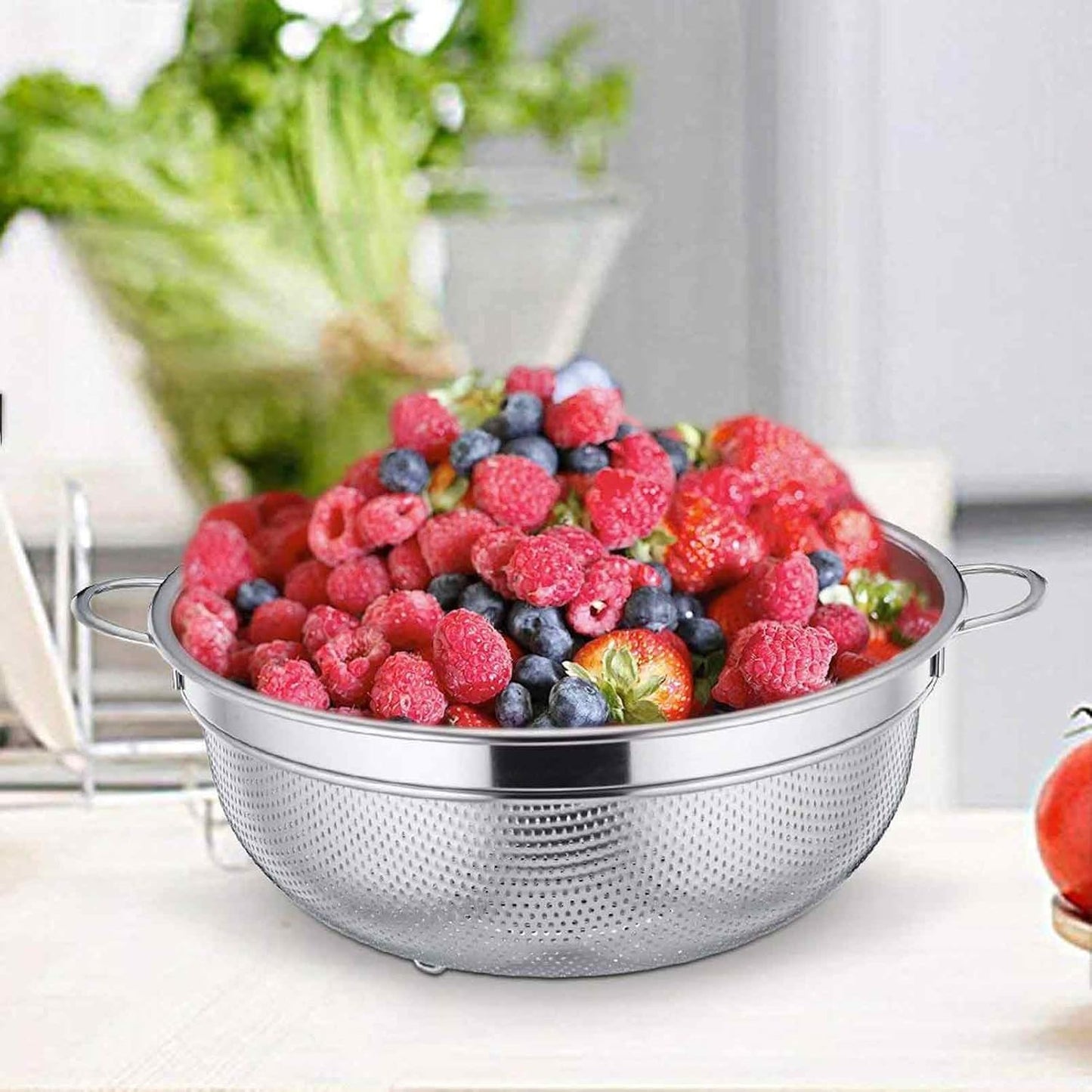 TeamFar Colander, 3qt Colander Strainer Stainless Steel, Solid Handle & Elevation Base, Micro-perforated & Dishwasher Safe