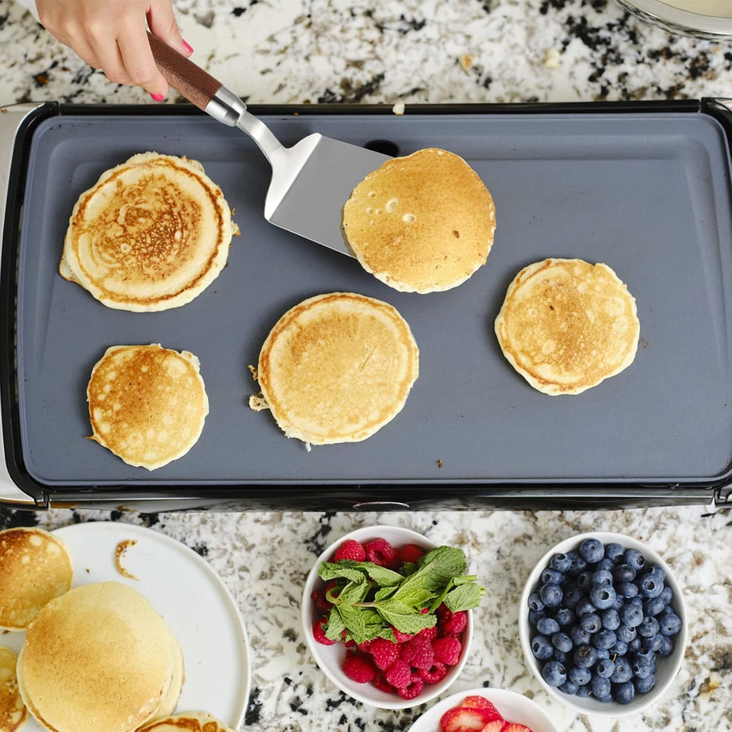 Stainless Steel Spatula with Wooden Handle, Nonstick Pancake Turner, Fried Egg Flipper for Cooking, Frying, Grilling, Baking, BBQ