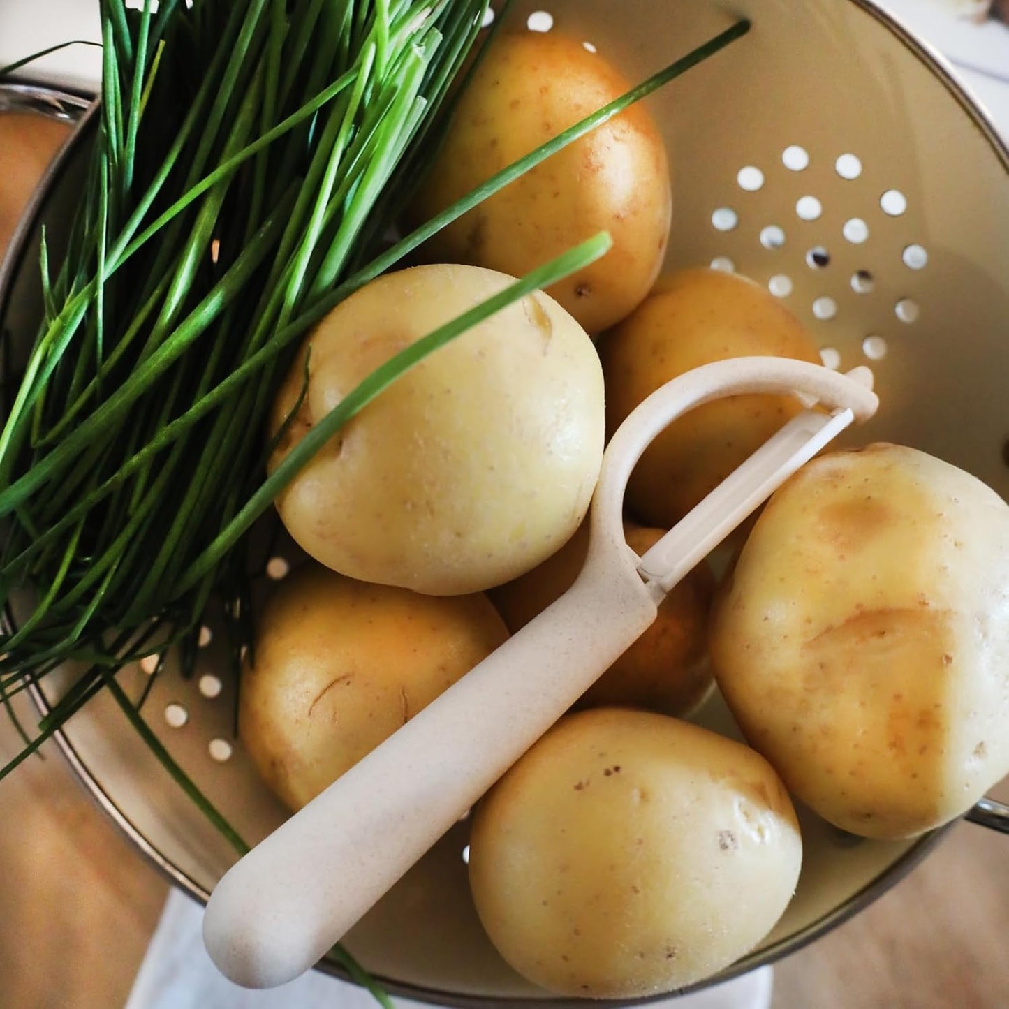 Beille Ceramic Blade Wheat Straw Vegetable Peeler Kitchen Gadgets, 6.5 Inch