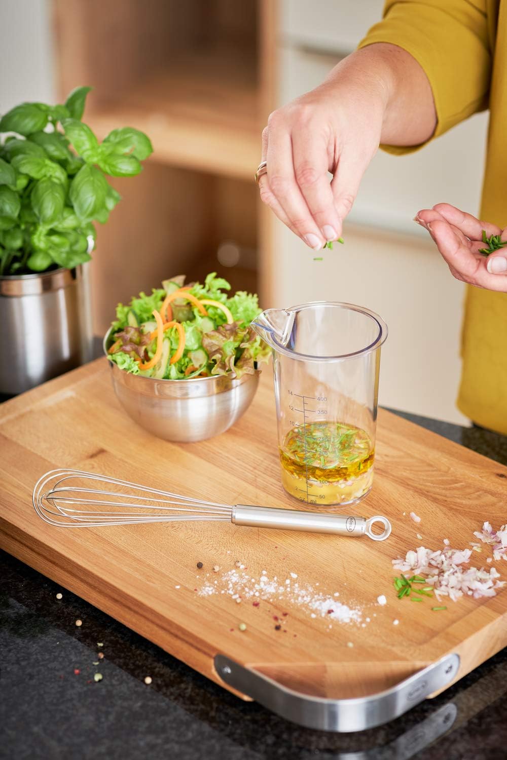 Rösle Stainless Steel Jug Whisk, 12 Wire, 10.6-inch