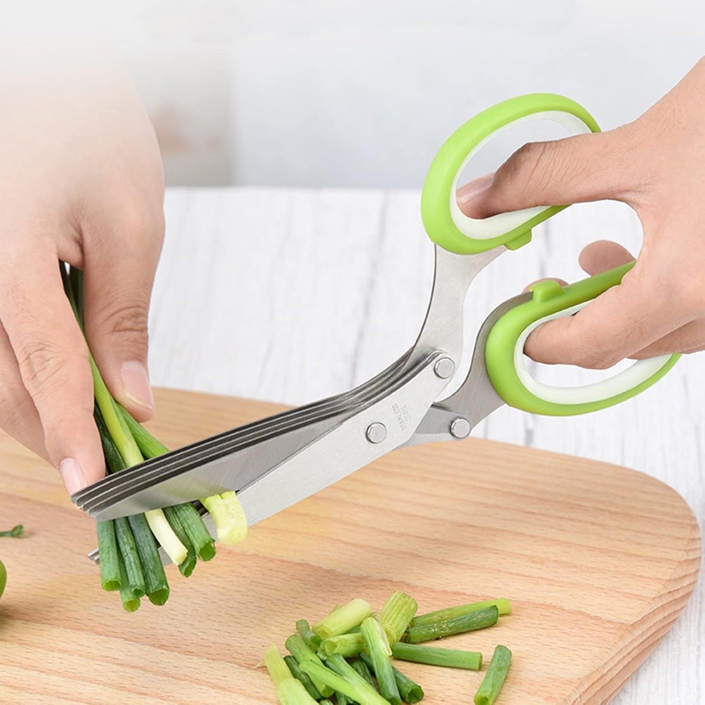Gourmet Herb Scissors Set Multipurpose Cutting Shears with Stainless Steel 5 Blades, Herb Stripper, Safety Cover Cleaning Comb for Cutting Cilantro Onion Salad (Green)
