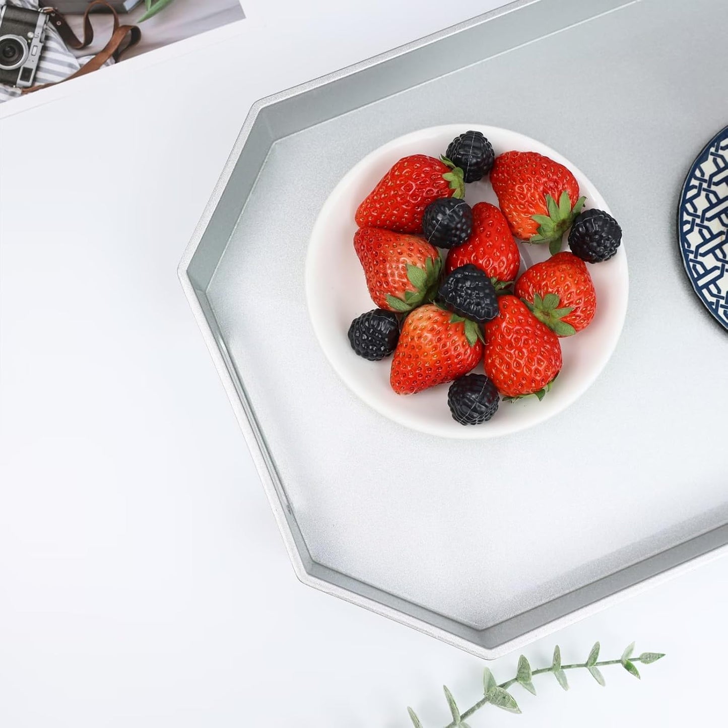 Spsyrine Silver Plastic Serving Tray for Ottoman, Coffee Table, Octagon Decorative Tray for Entertaining, Outdoor, Living Room, Home Decor