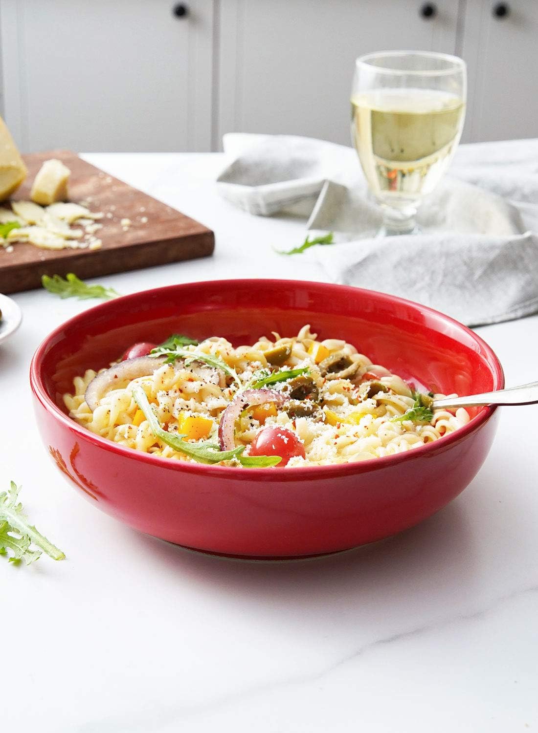 LE TAUCI Pasta Bowls 45 oz, Salad Bowls Set for Serving Soup, Pasta, Noodle, Dinner, Large Kitchen Bowl Plates, Microwave Safe - 8.5 Inch, Set of 4, Red