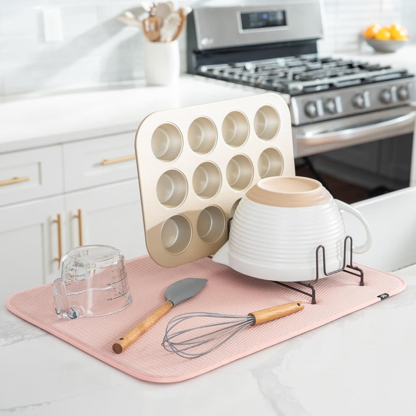 S&T INC. Dish Drying Mat XL, 18” x 24”, Absorbent Microfiber Kitchen Counter Mat, Drying Pad for Dishes, Utensils, Pots and Pans, Extra Large, Diamond Texture, Pink