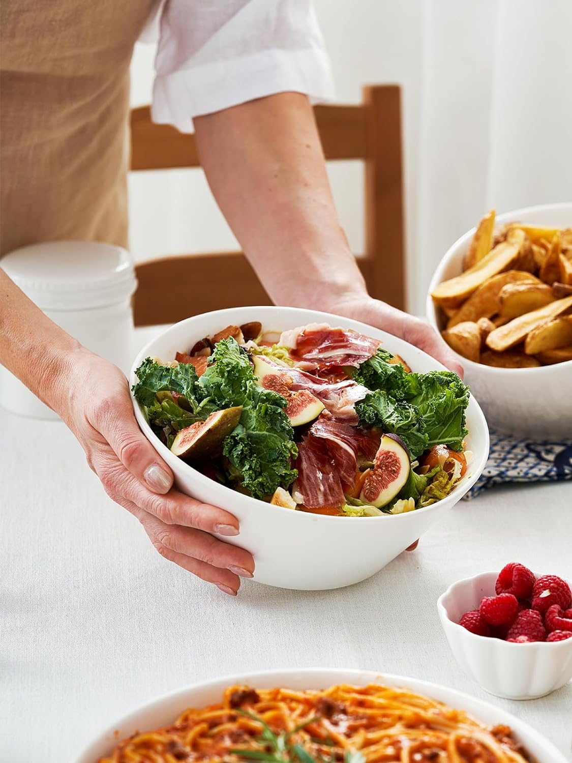 DOWAN 58.5 OZ Large Ceramic Salad Bowls Set of 4 - Microwave & Dishwasher Safe, Ideal for Salad, Fruit, Pasta, Snacks, Oatmeal - Soup Bowls Set for Restaurant, Party, Daily Use, Wedding, Off-White