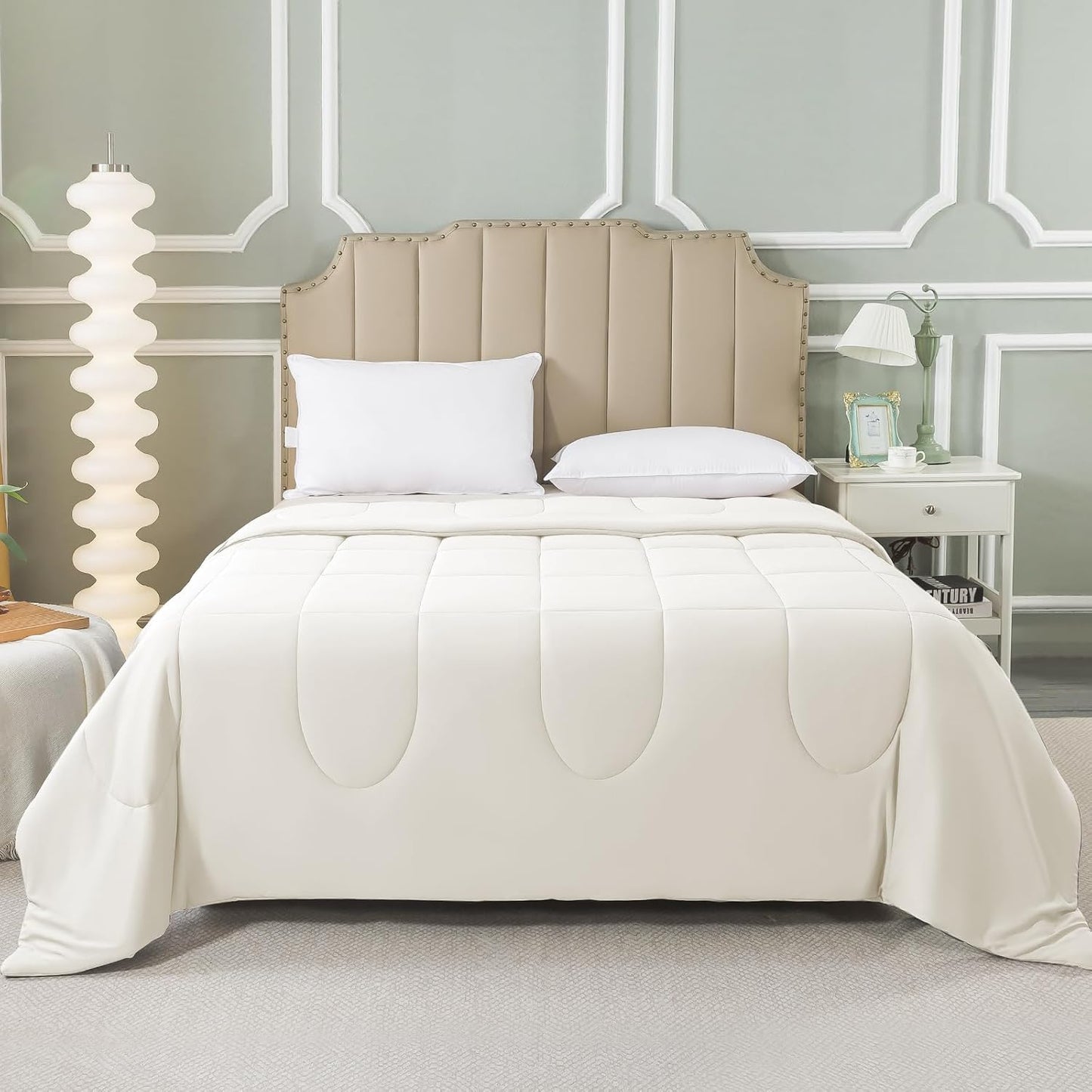 HYLEORY Cooling Comforter Twin Size - Summer Cooling Blanket for Hot Sleepers/Night Sweats, Double-Sided Cold Touch Silky Ice Comforters, Breathable Lightweight Beddings, Cool Cream, 68"x90"