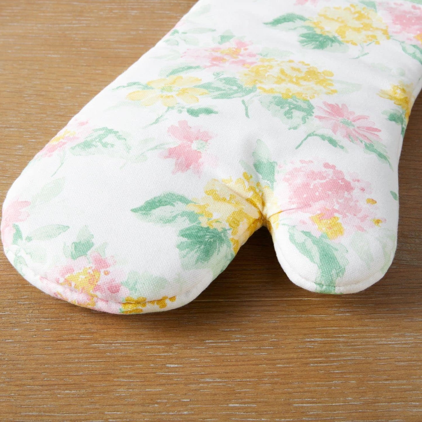 Martha Stewart Amber Floral Oven Mitt & Pot Holder Set 2-Pack, Pink/Yellow, OM: 7"x13" & PH: 7"x10"