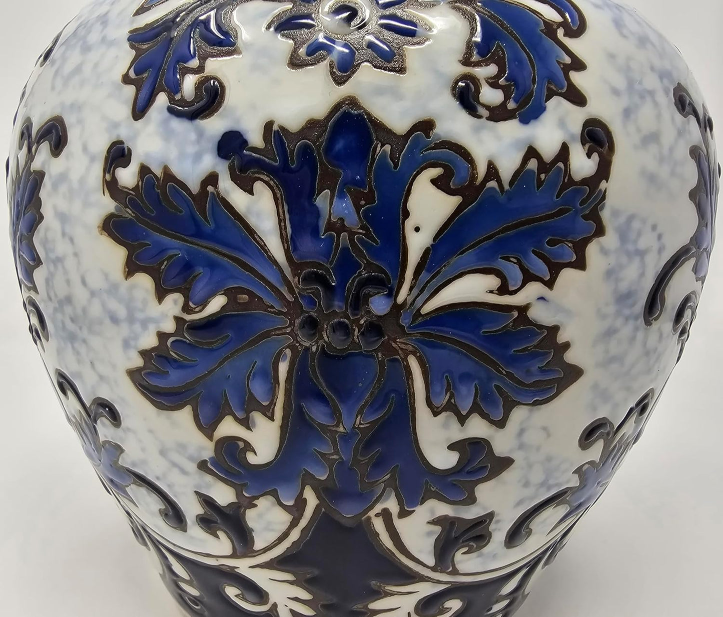 Festcool Blue and White Ceramic Flower Ginger Leaf Lid Jar Vase, Sugar Canister, Sugar Container, Tea Container, Hand-crafted Jingdezhen China