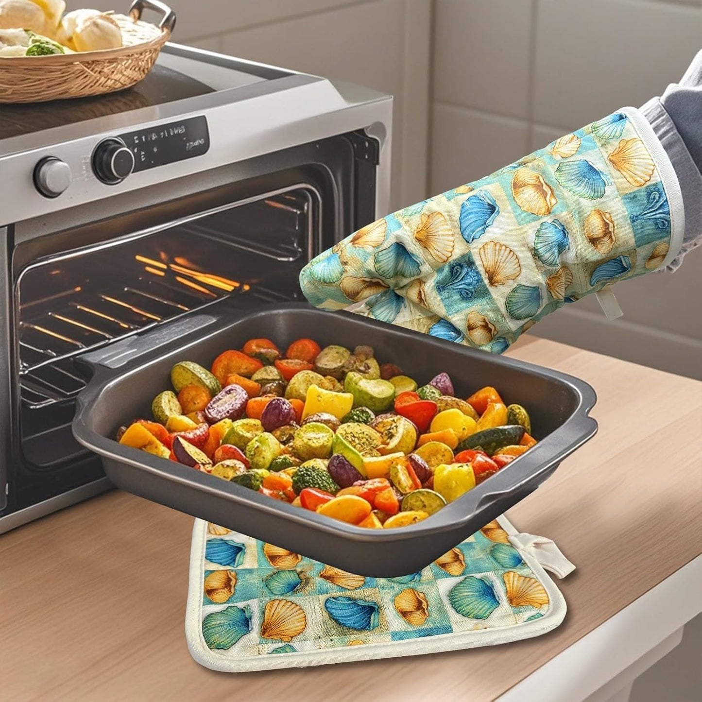 Oven Mitts Gloves 1 Pair Heat Resistant 480 ℉ Non Slip Clear Silicone Printed Shell Comfortable Cotton Lining Kitchen Men Cooking Barbecue Machine Washable (Shell, Beige Mitts)