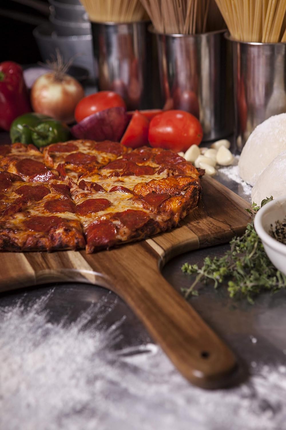 TOSCANA - a Picnic Time brand Acacia Wood Pizza Peel, Serving Pizza Paddle, Bread Peel, 22.75 x 14 in (Acacia Wood)