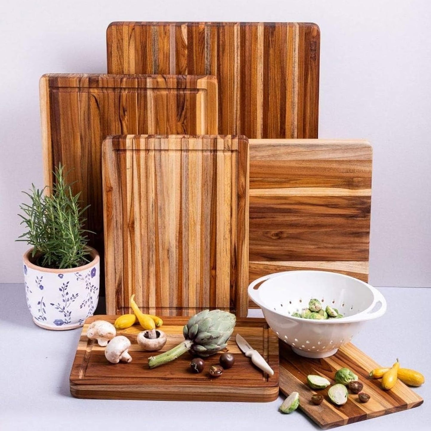 Teakhaus Cutting Board - Medium (M) Wood Cutting Board with Juice Groove and Grip Handles - 18”L x 14”W - Thin, Lightweight, Reversible Teak Edge Grain Wood - Knife Friendly - FSC Certified