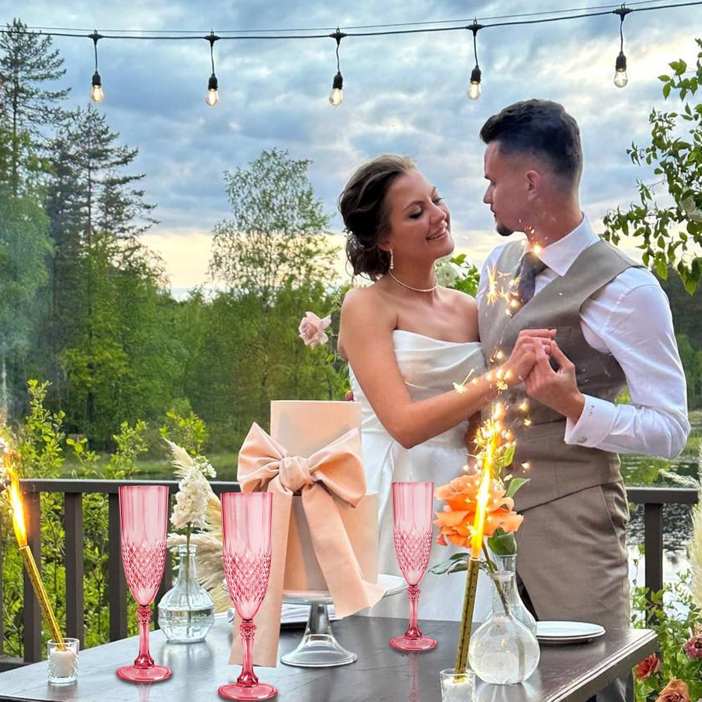 Plastic Champagne Flutes, 12PCS Red Plastic Wine Glasses Goblets Reusable Champagne Flute for Weddings, Bachelor Parties, Toasting, and Events(12,Red)