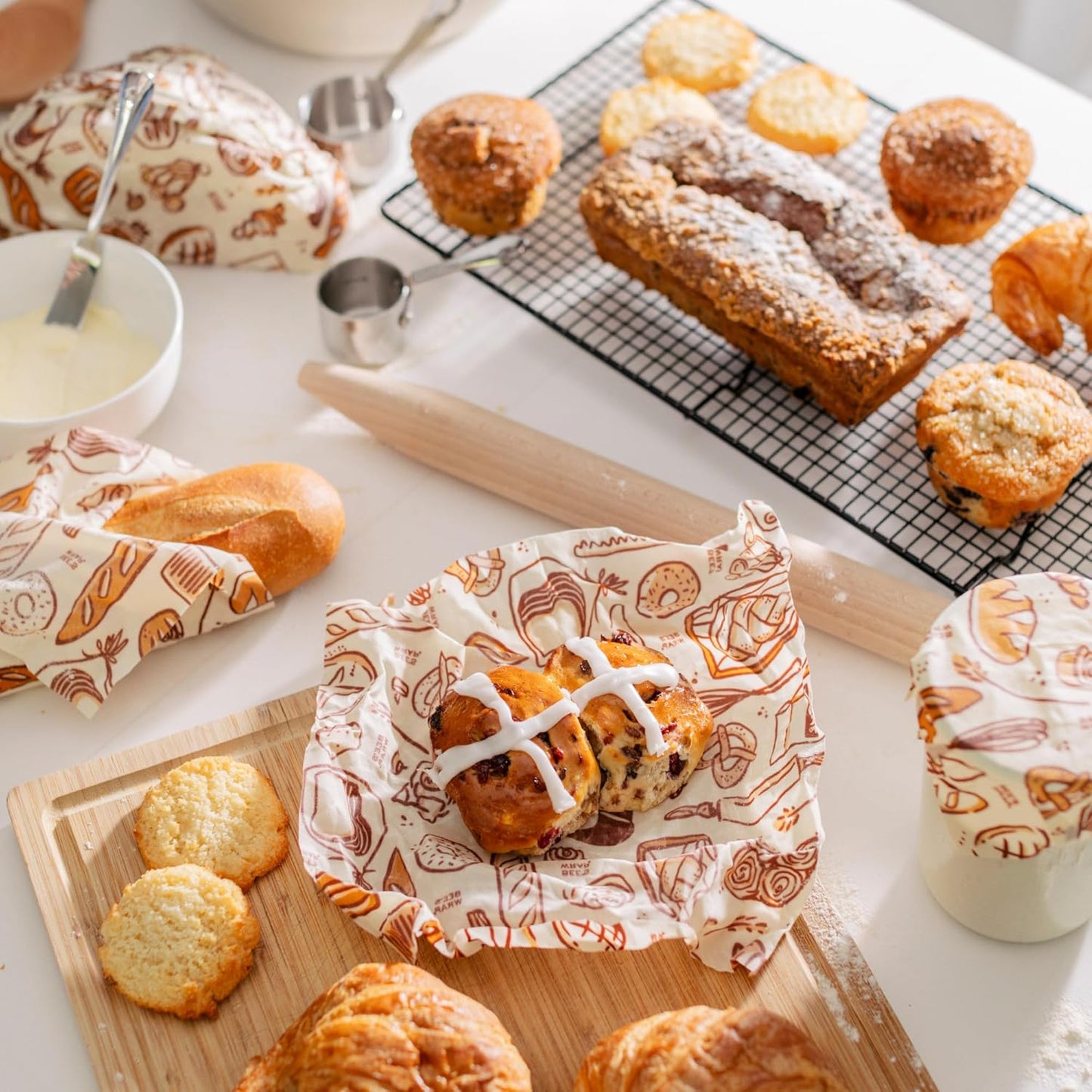 Bee's Wrap Beeswax Wraps for Food - Bakery Lane Cut to Size 14x52" Wax Paper Roll - Made in USA Reusable Waxed Paper & Bowl Covers - Organic & Eco-Friendly Alternative to Aluminum Foil & Plastic Wrap