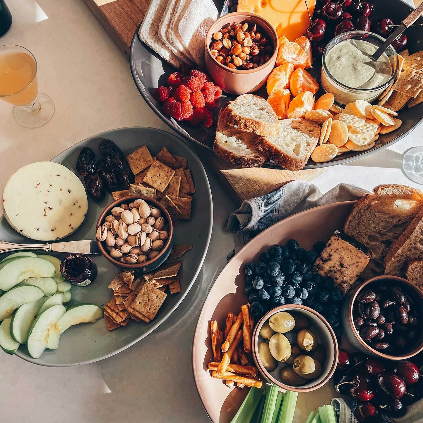 Mora Ceramic Large Serving Bowls- Set of 2 Oval Platters for Entertaining. Modern Kitchen Dishes for Dinner, Fruit, Salad, Turkey, etc. Oven, Dishwasher Safe, 110/80 oz, 16" / 14.6" - Neutrals