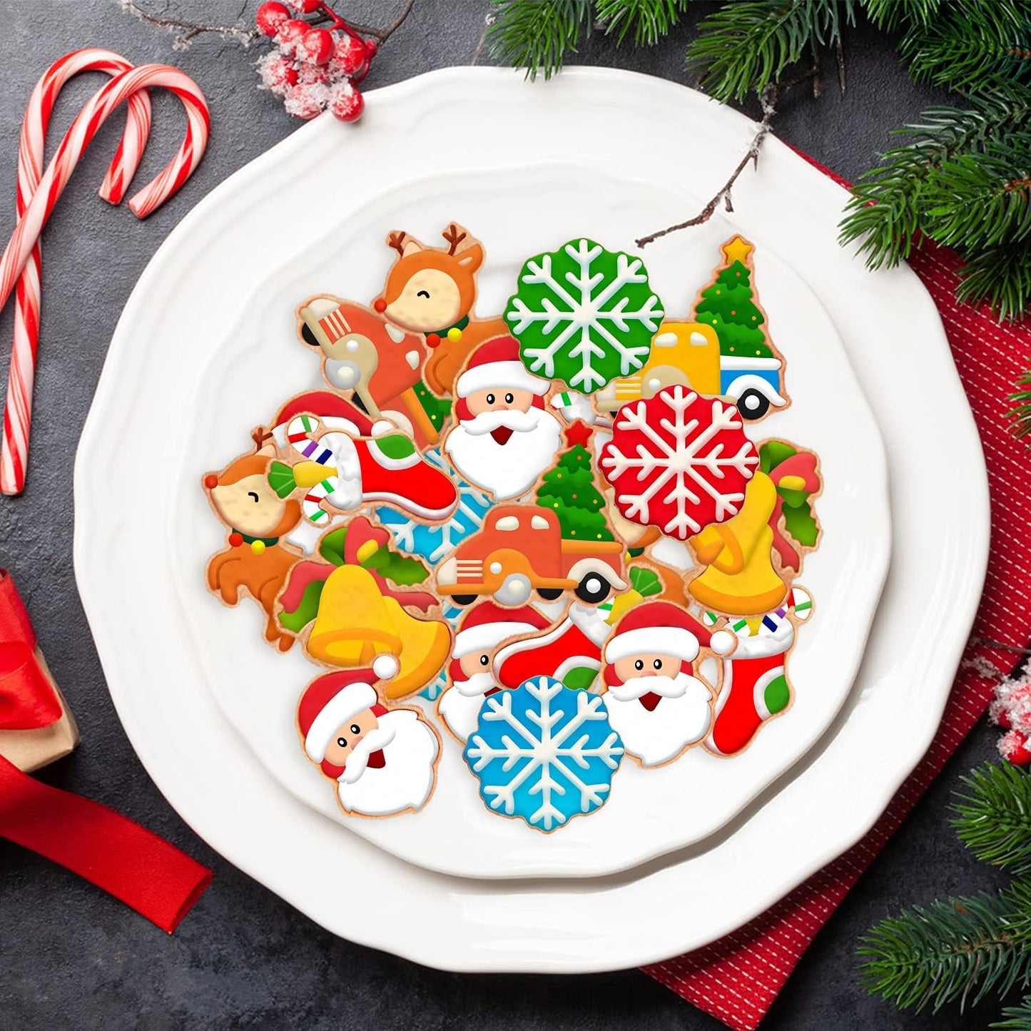 Leesgel Christmas Cookie Cutters, 3D Christmas Holiday Cookie Cutters Shapes with Santa/Xmas Tree/House/Deer, Christmas Party Decorations Ornaments