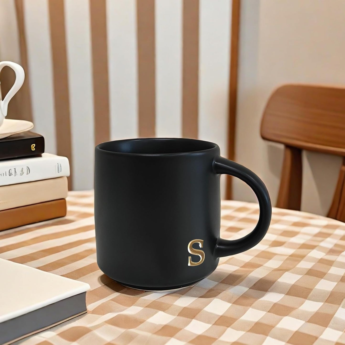 COLLECTIVE HOME - Black Monogram Ceramic Mugs, 15 oz Golden Initial Coffee Cups, Elegant Alphabet Tea Mugs, Personalized Halloween Mug with Gift Box, Perfect for Office and Home Décor (s)