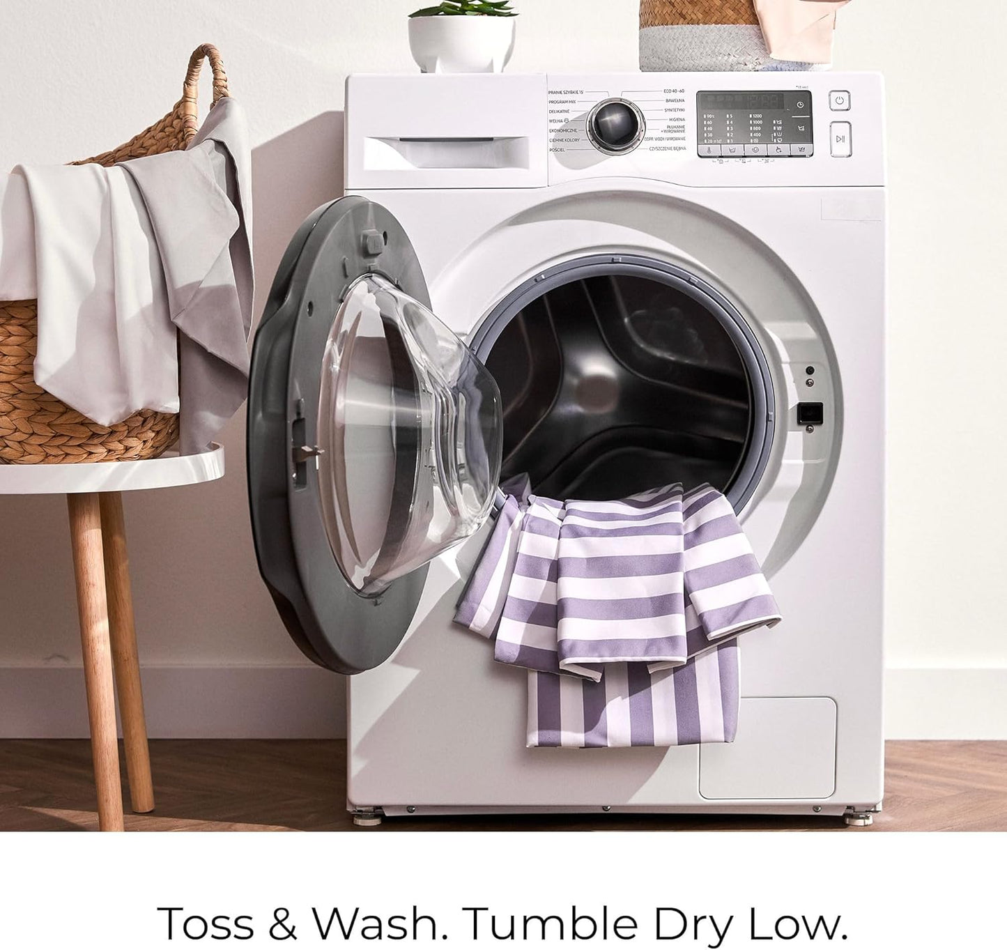 Mellanni Queen Sheets Set - 4 PC Iconic Collection Bedding - Hotel Luxury, Extra Soft, Cooling Bed Sheets - Wrinkle, Fade, Stain Resistant (Queen, Oxford Stripe Hazy Lilac)