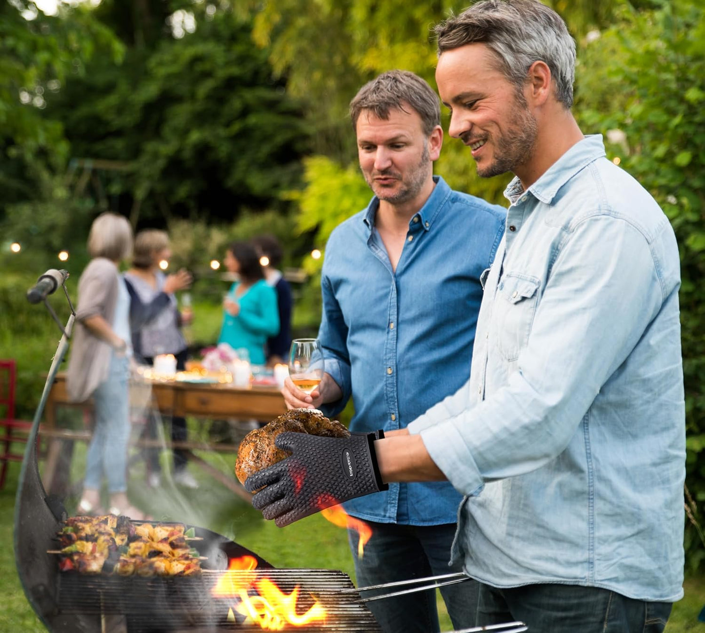 KITCHEN PERFECTION Silicone Smoker Oven Gloves -Extreme Heat Resistant BBQ Gloves -Handle Hot Food Right on Your Smoker Grill Fryer Pit|Waterproof Oven Mitts Grill Gloves |Superior Value Set+3 Bonuses