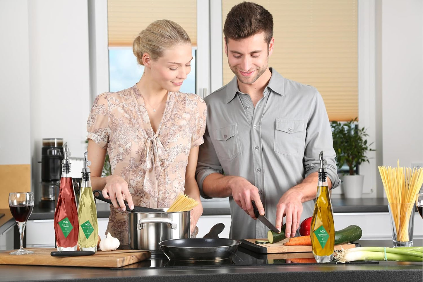 FYGO Diamond Lux Olive Oil Bottle Dispenser - 500ml Glass Container With Pourer and Funnel for Kitchen - Oil and Vinegar Set