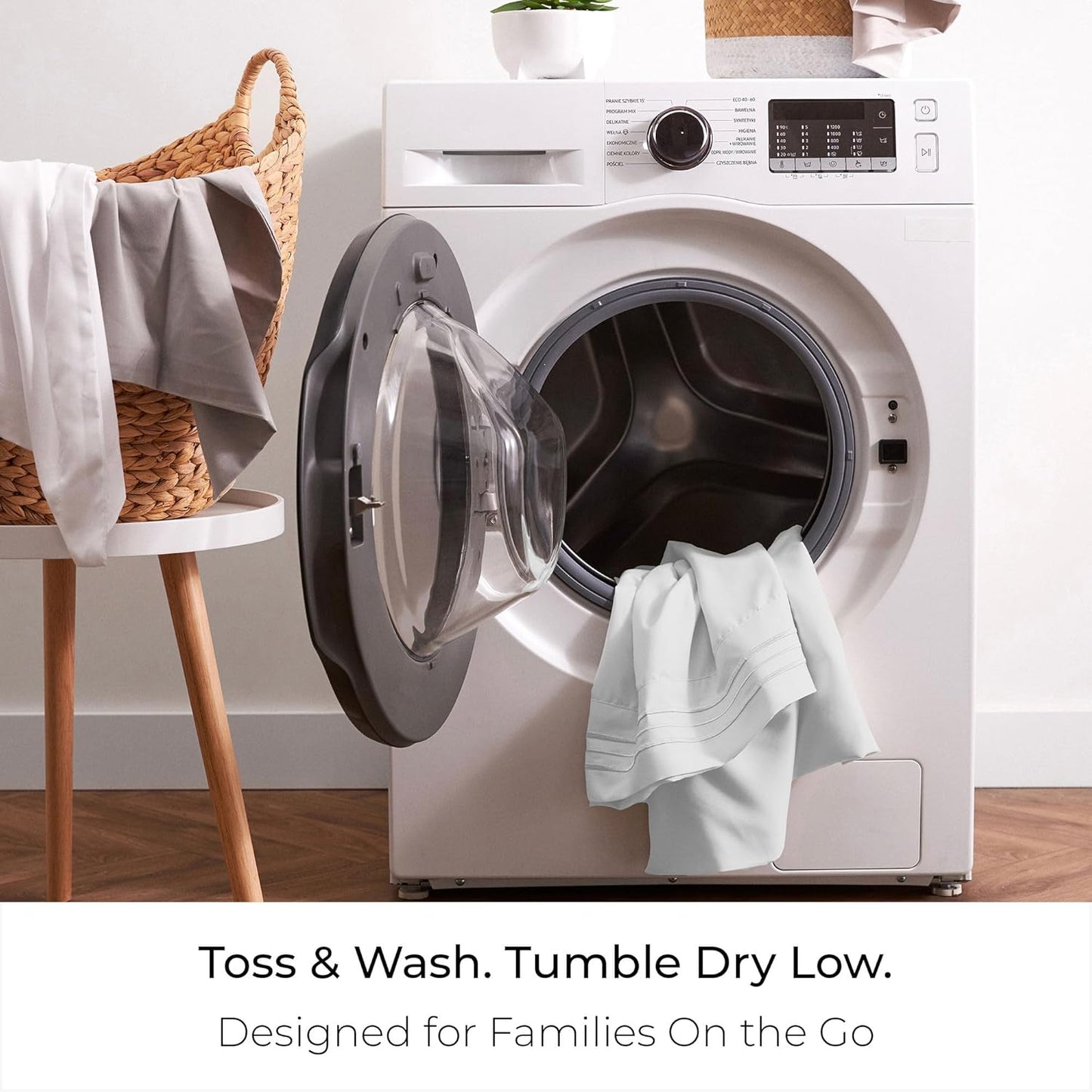 Mellanni Full Sheets Set - 4 PC Iconic Collection Bedding - Hotel Luxury, Extra Soft, Cooling Bed Sheets - Wrinkle, Fade, Stain Resistant (Full, White)