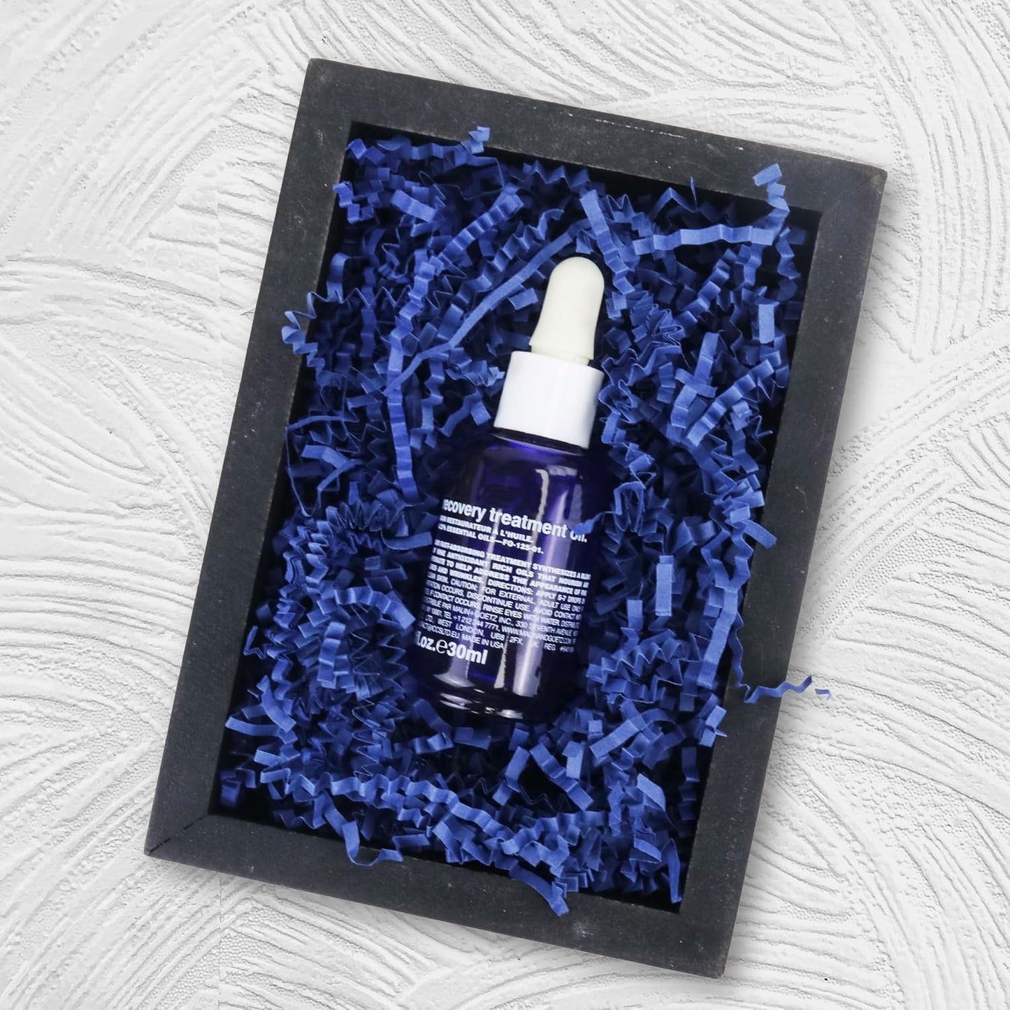 MagicWater Crinkle Cut Paper for Gift Baskets - 2LB - Navy Blue - Perfect for Shredded Paper Filler, Basket Filler, Gift Boxes, Bridesmaid Gifts, Halloween Stuffers & More – Ideal for All Occasions