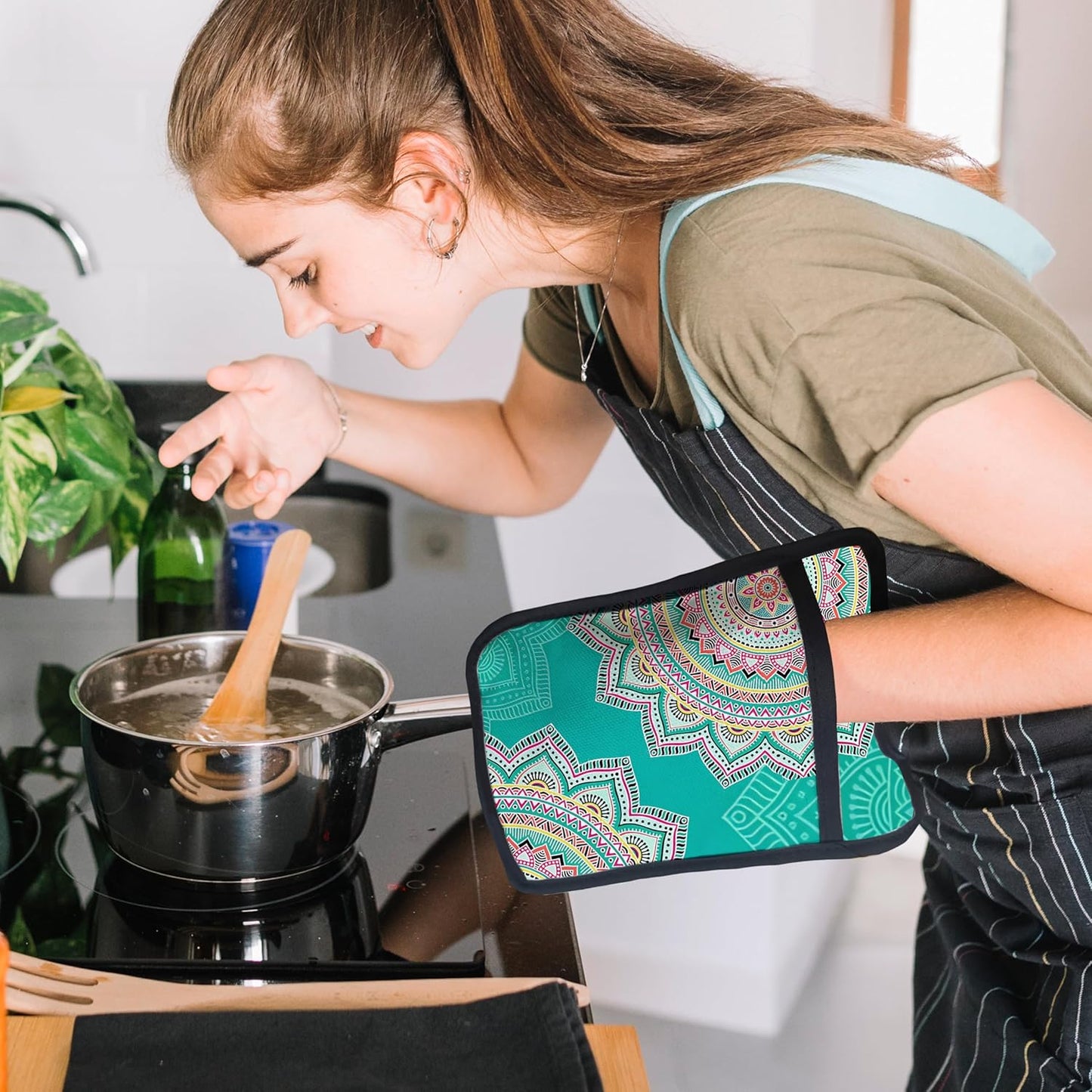 Turquoise Abstract Mandala Floral Pot Holders for Kitchen, Boho Colorful Ethnic Flower Botanical Heat Resistant Hot Pads and Oven Mitts for Baking Cooking，379 potholder