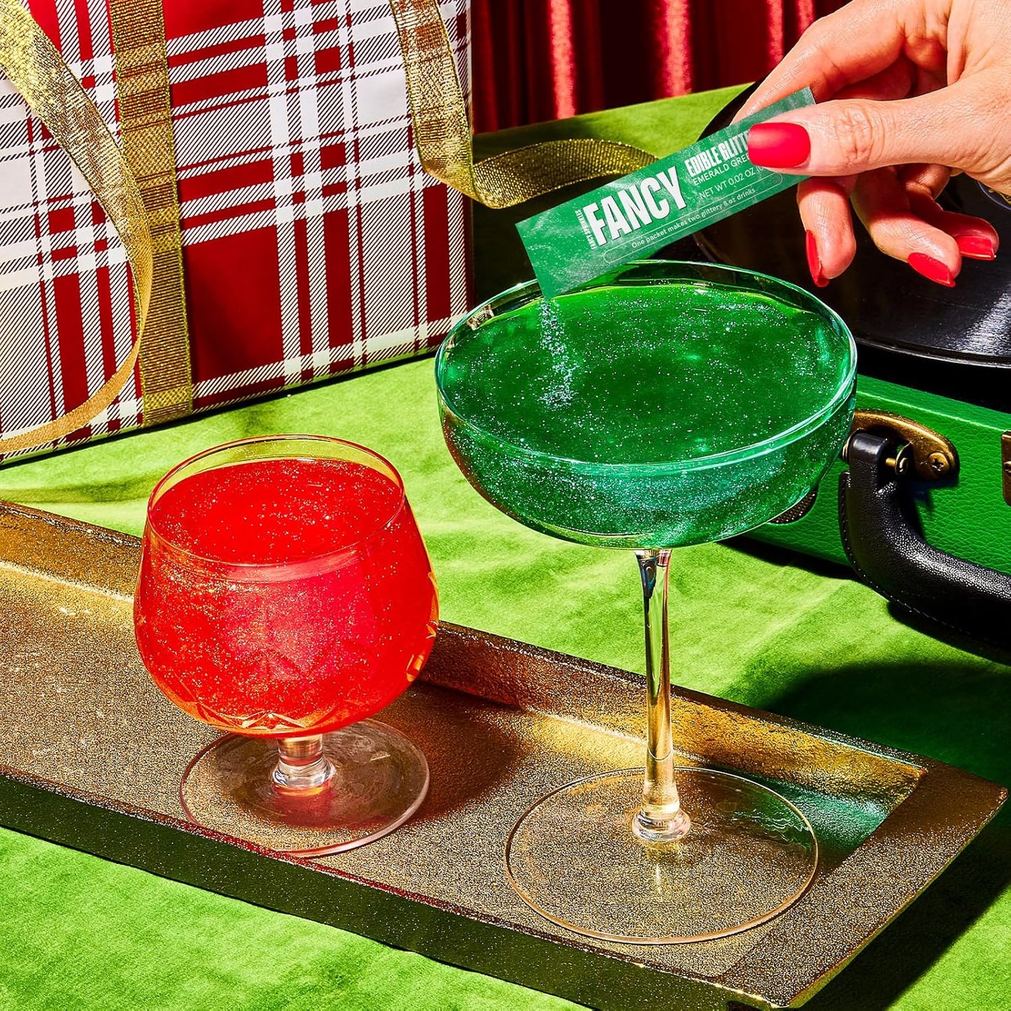 Fancy Sprinkles Mistletoe Magic Edible Glitter Packets Portable & On-The-Go for Sparkling Drinks, Champagne, Cocktails, Wine, Beer, & more. (1 Pack)