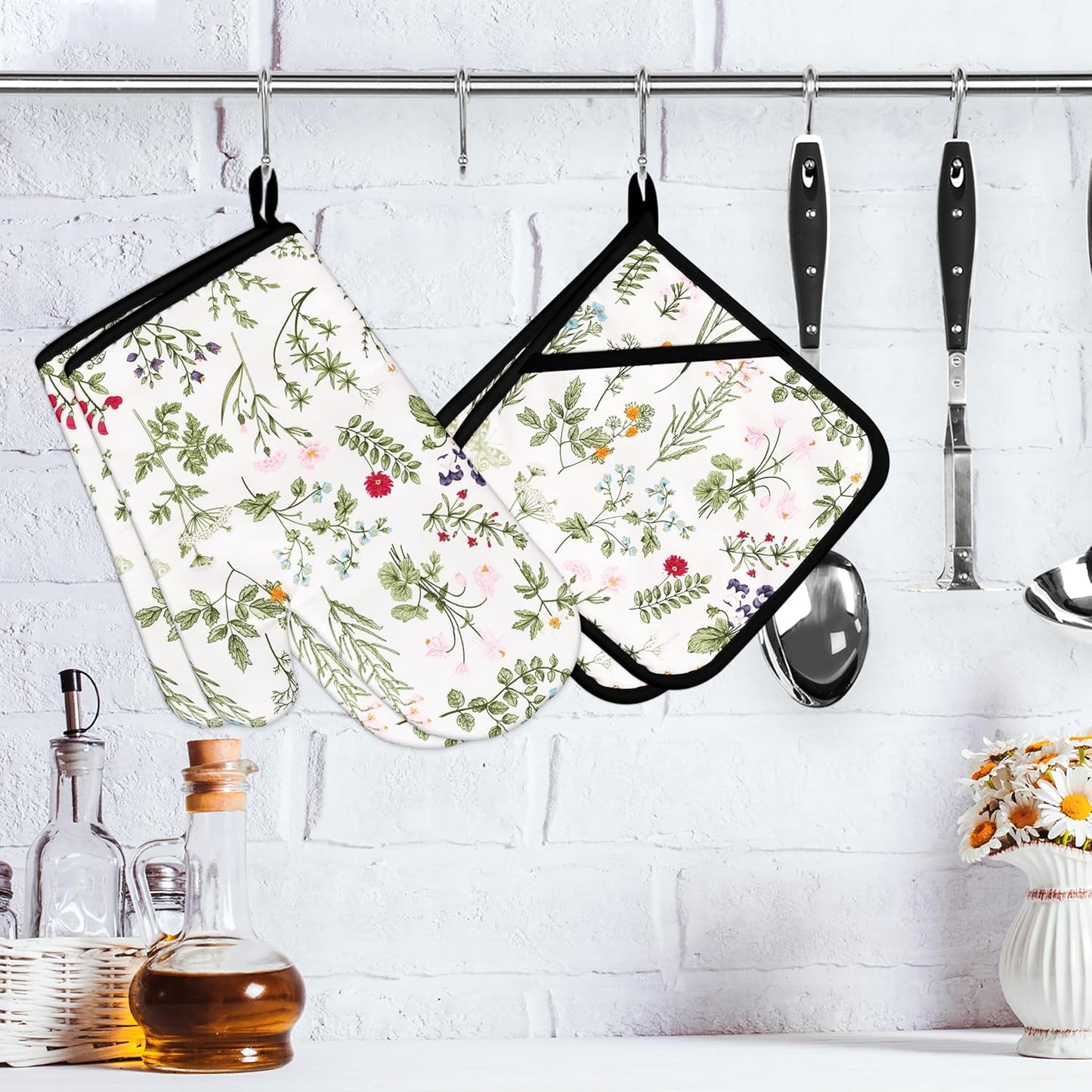 Floral Oven Mitts and Pot Holders Sets Wildflower Oven Gloves Heat Resistant 4 Pcs Pretty Decorative Kitchen Hot Pads and Mitts for Baking Cooking Grilling